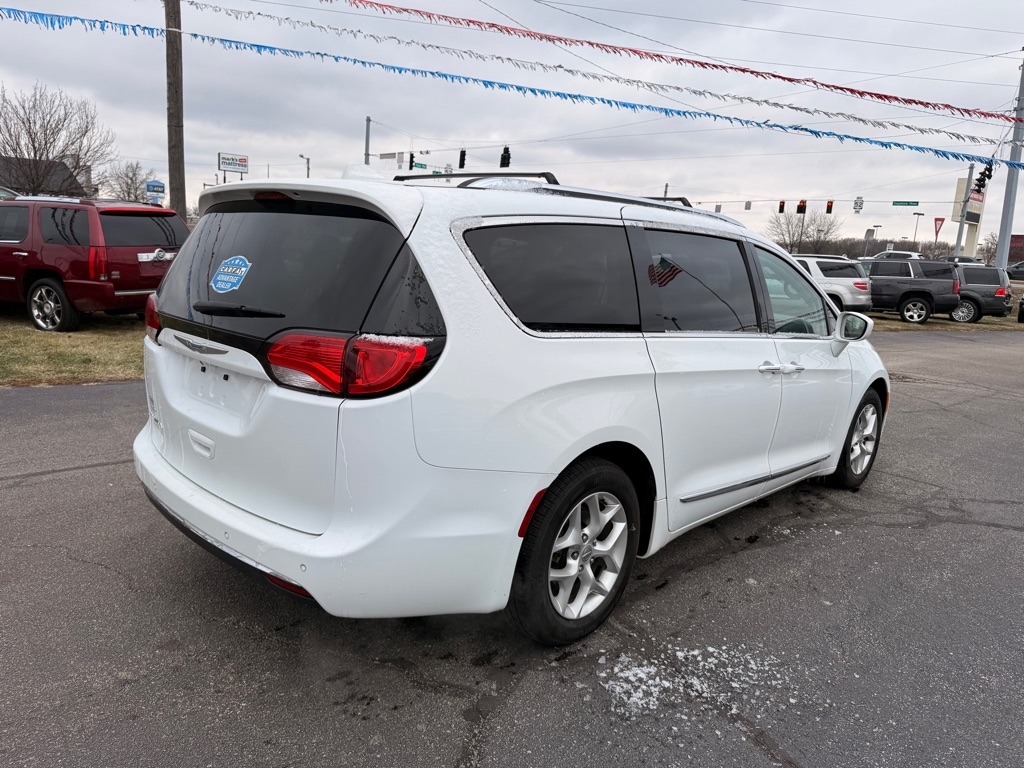 Chrysler Pacifica Touring-L Plus 2017