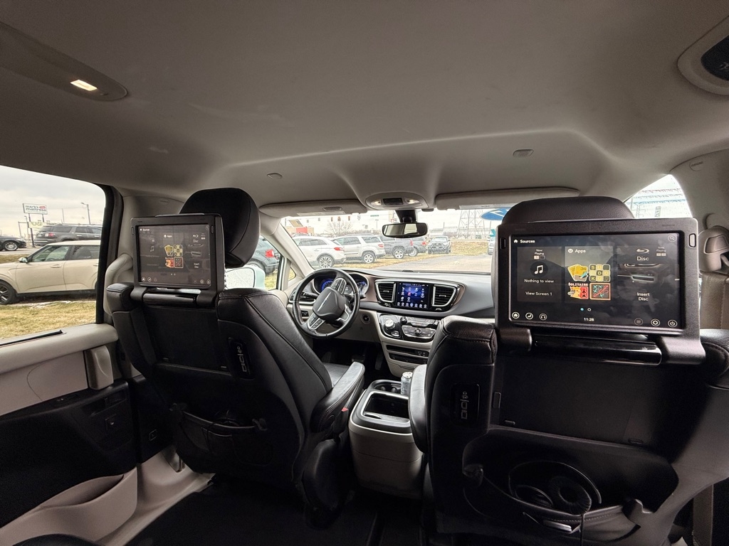 Chrysler Pacifica Touring-L Plus 2017