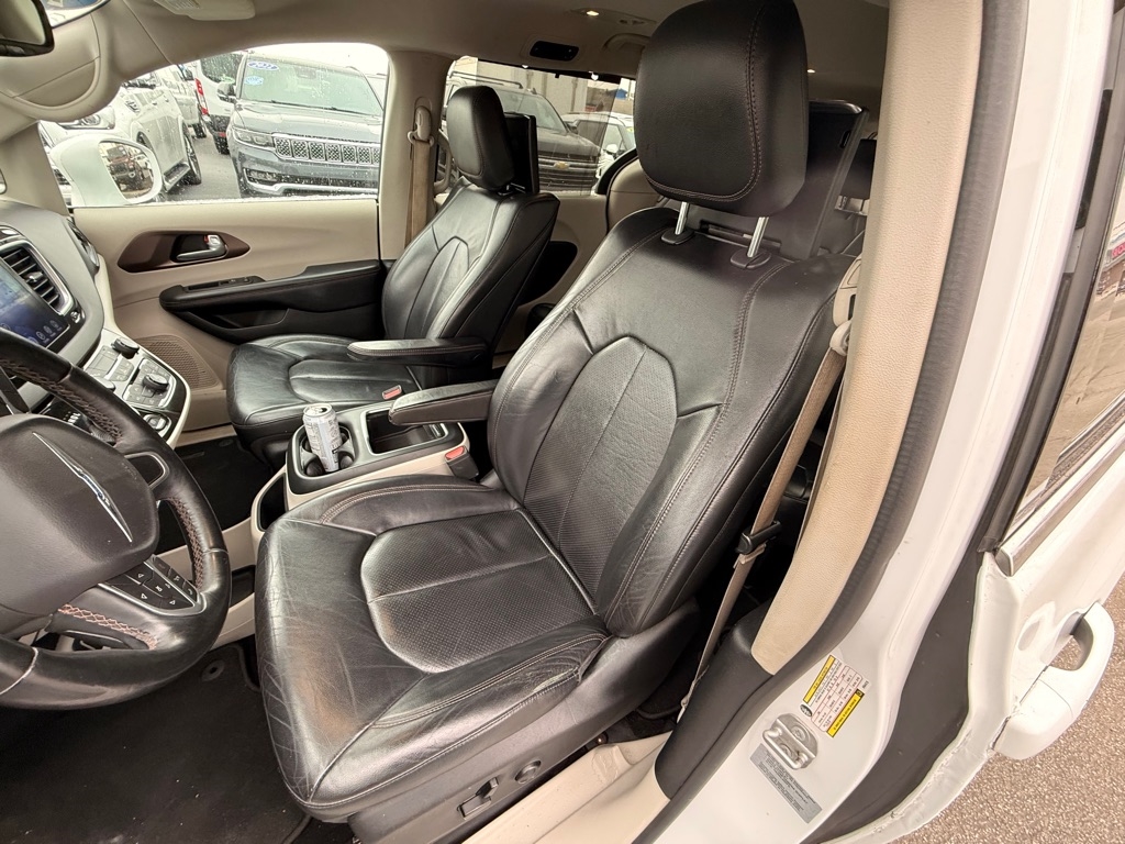 Chrysler Pacifica Touring-L Plus 2017