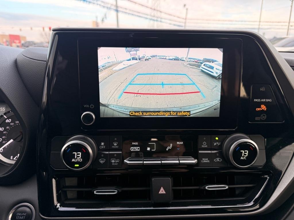 Toyota Highlander Limited AWD 2024