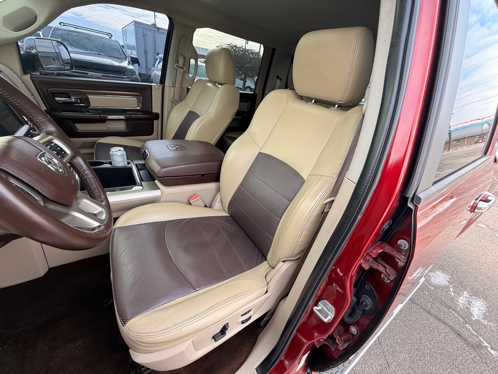 RAM 1500 Laramie Crew Cab SWB 4WD 2014