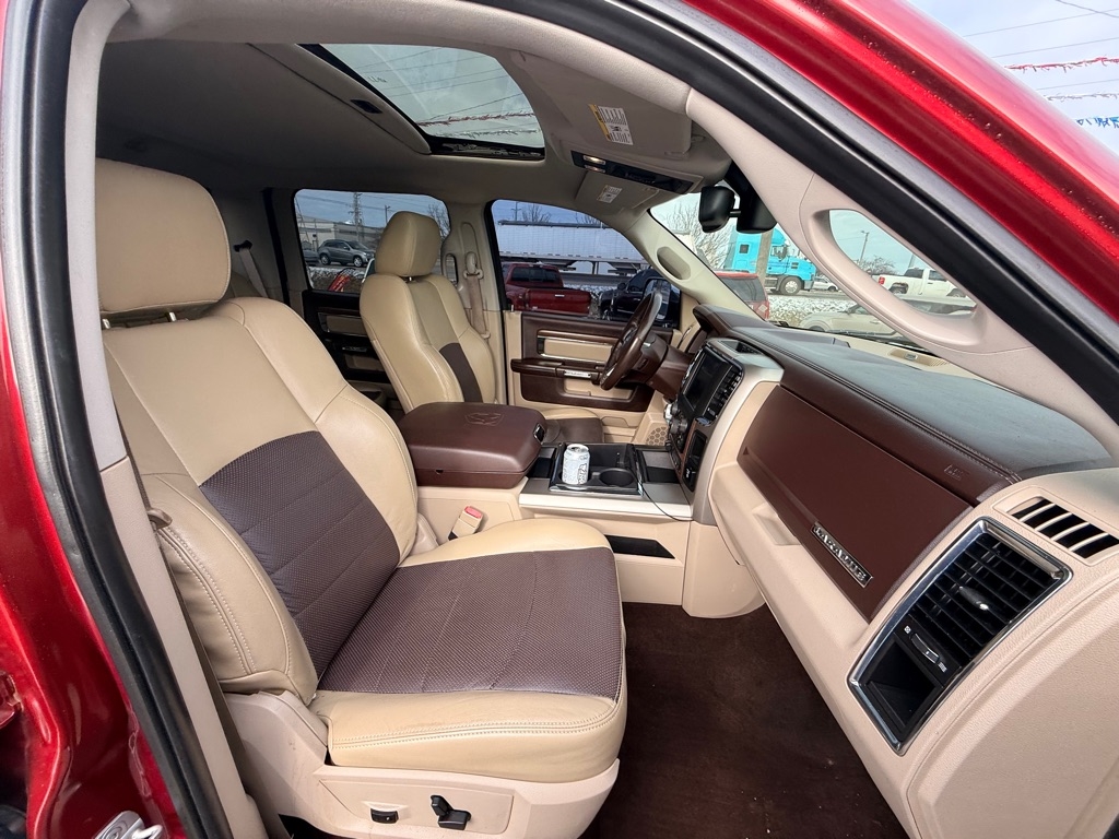 RAM 1500 Laramie Crew Cab SWB 4WD 2014