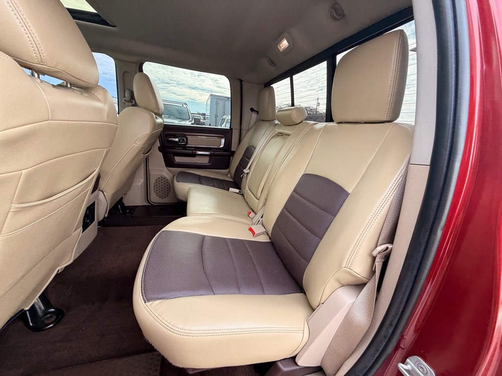 RAM 1500 Laramie Crew Cab SWB 4WD 2014