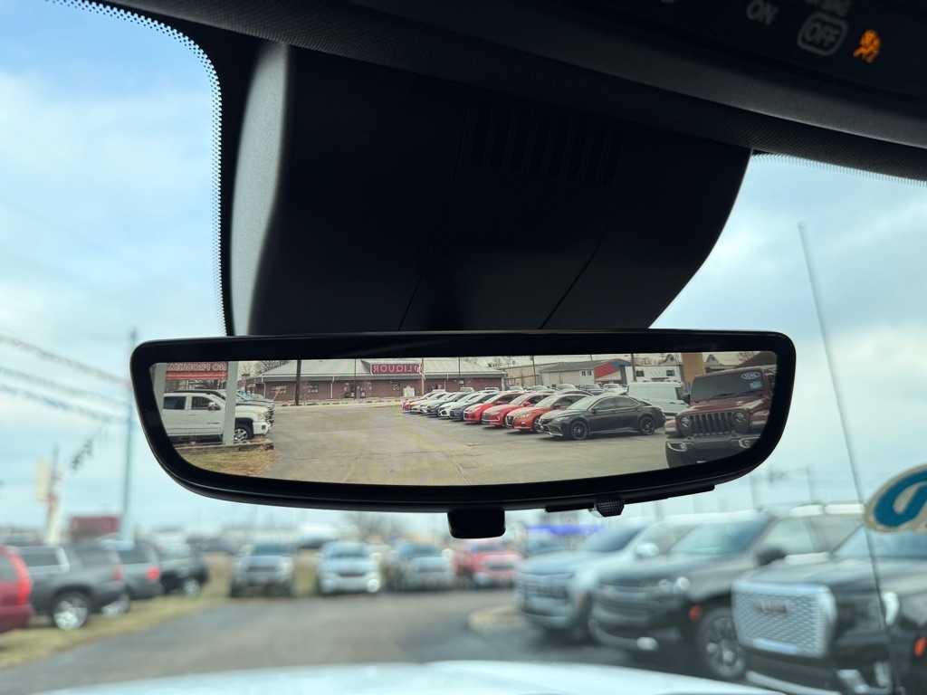 GMC Sierra 1500 AT4 Crew Cab 4WD 2022