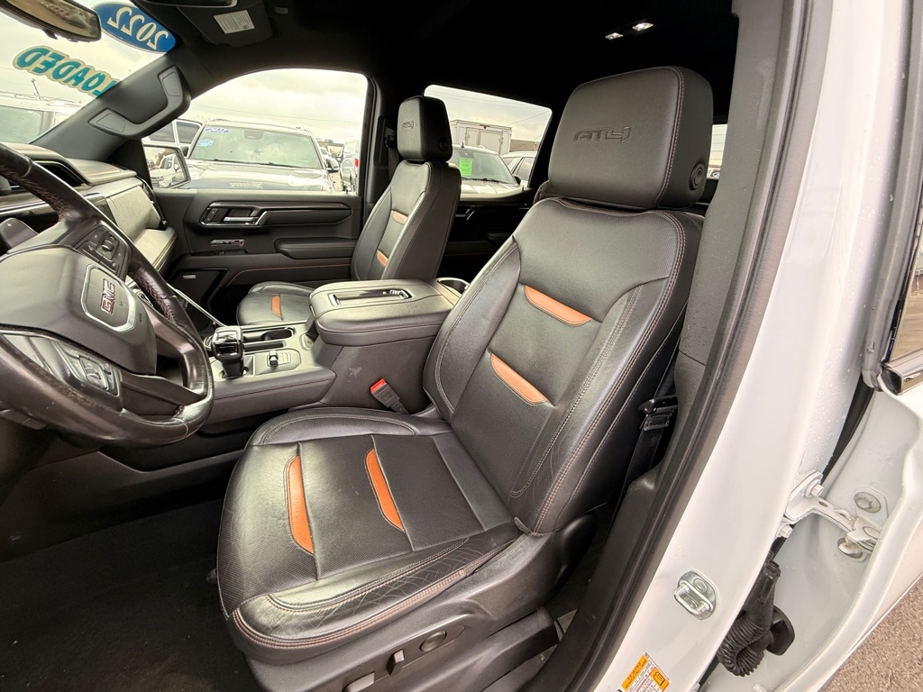 GMC Sierra 1500 AT4 Crew Cab 4WD 2022