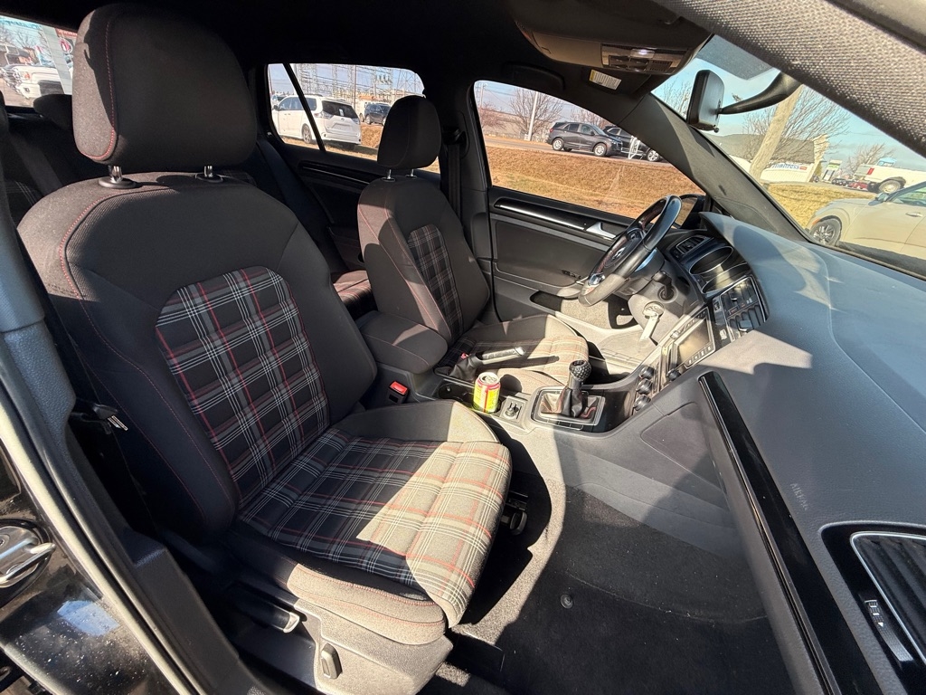 Volkswagen GTI SE 6M 4-Door 2016