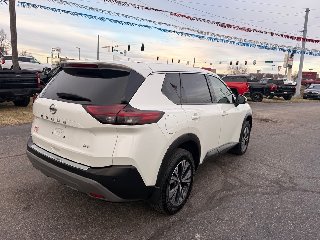 Nissan Rogue SV 2021