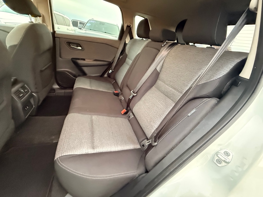 Nissan Rogue SV 2021