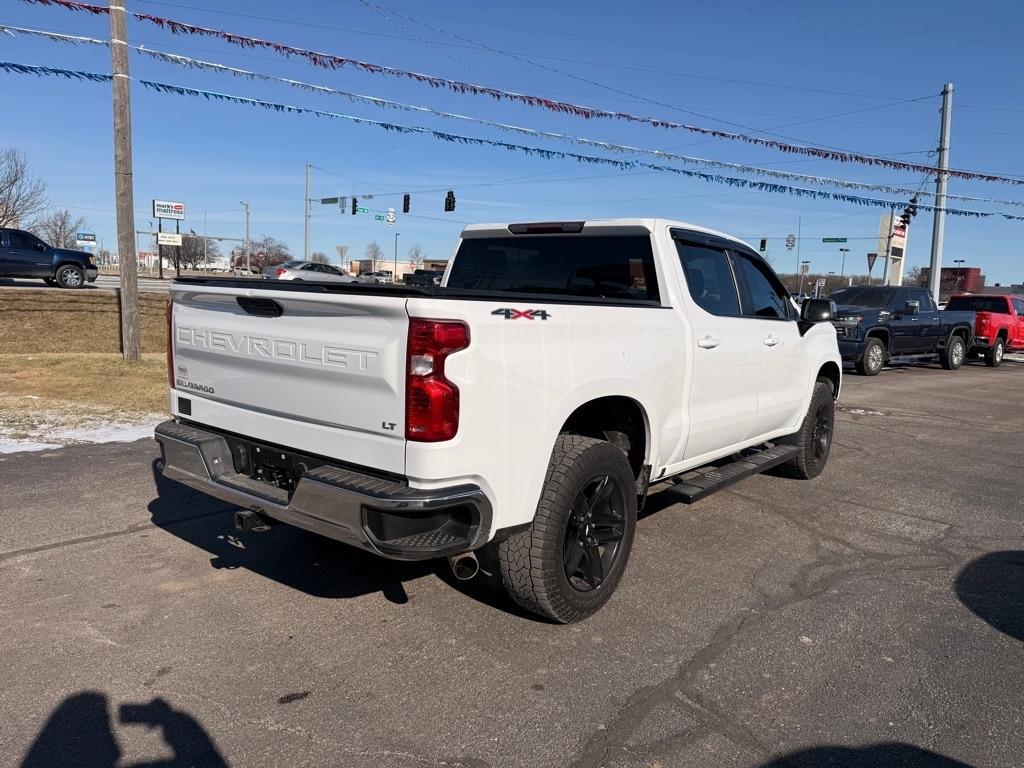 Chevrolet Silverado 1500 LT Crew Cab 4WD 2021
