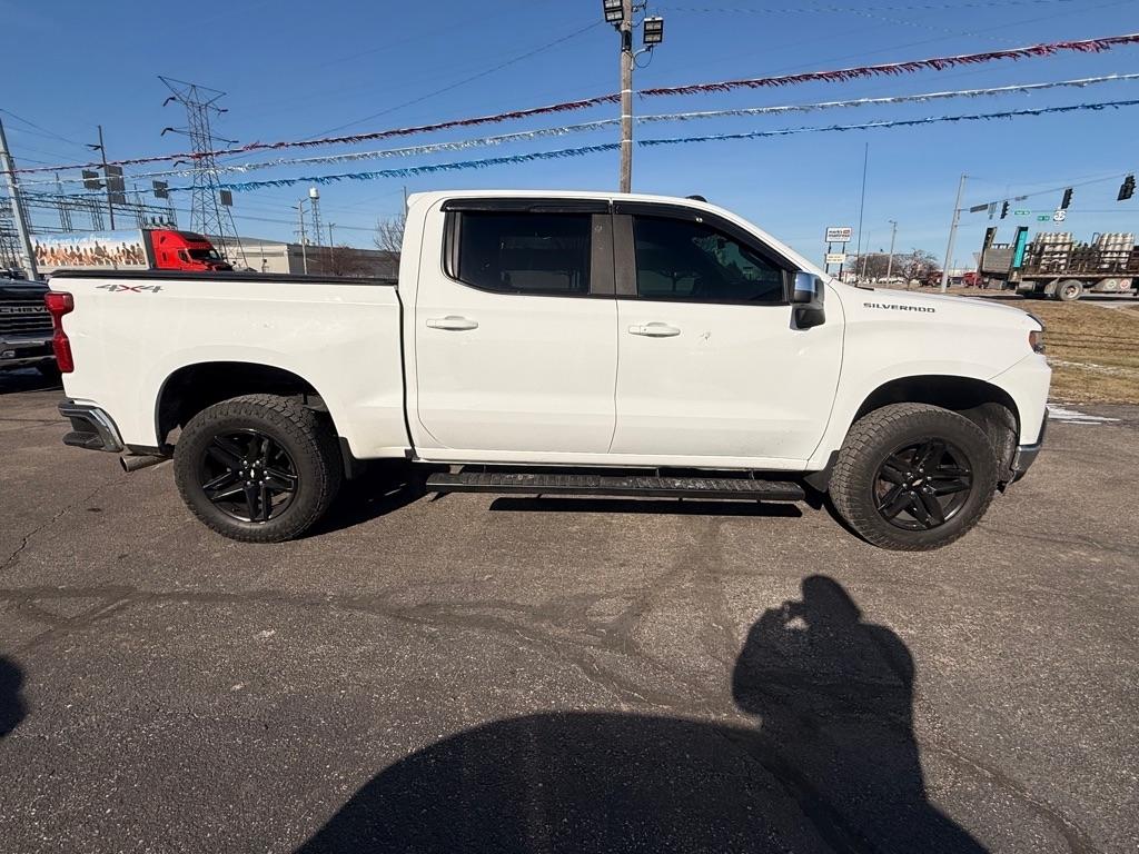 Chevrolet Silverado 1500 LT Crew Cab 4WD 2021
