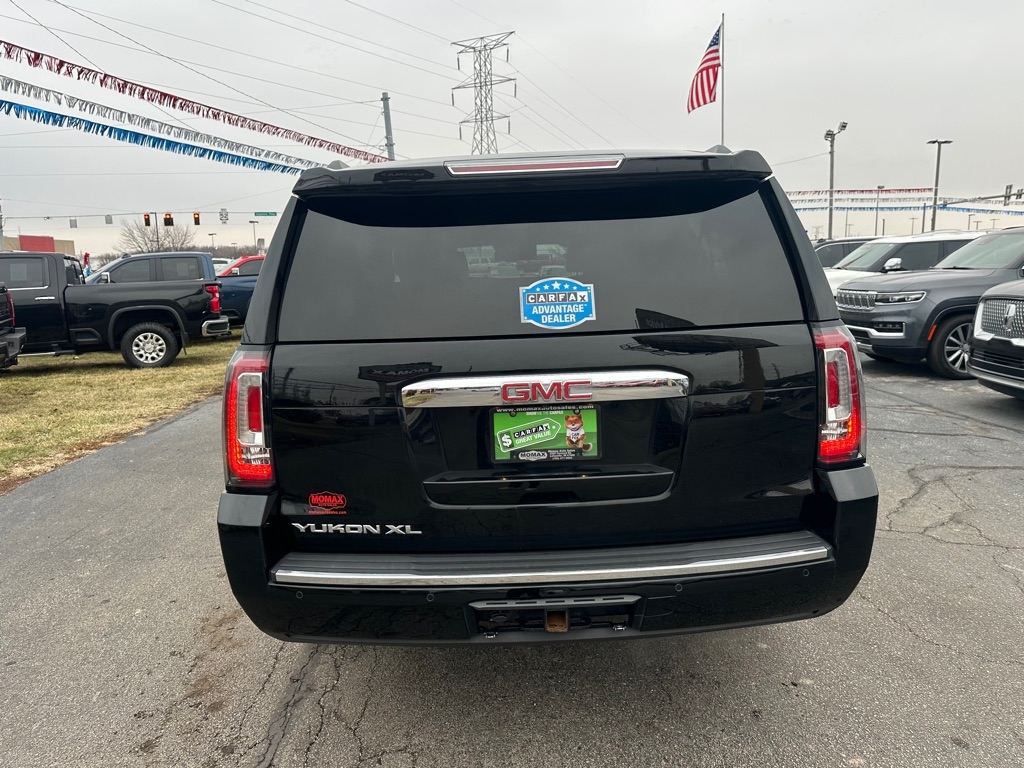 GMC Yukon XL Denali 4WD 2019