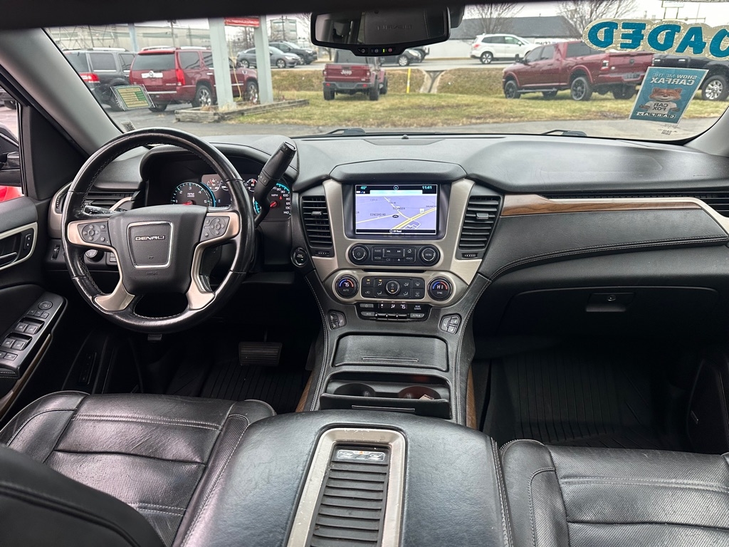 GMC Yukon XL Denali 4WD 2019