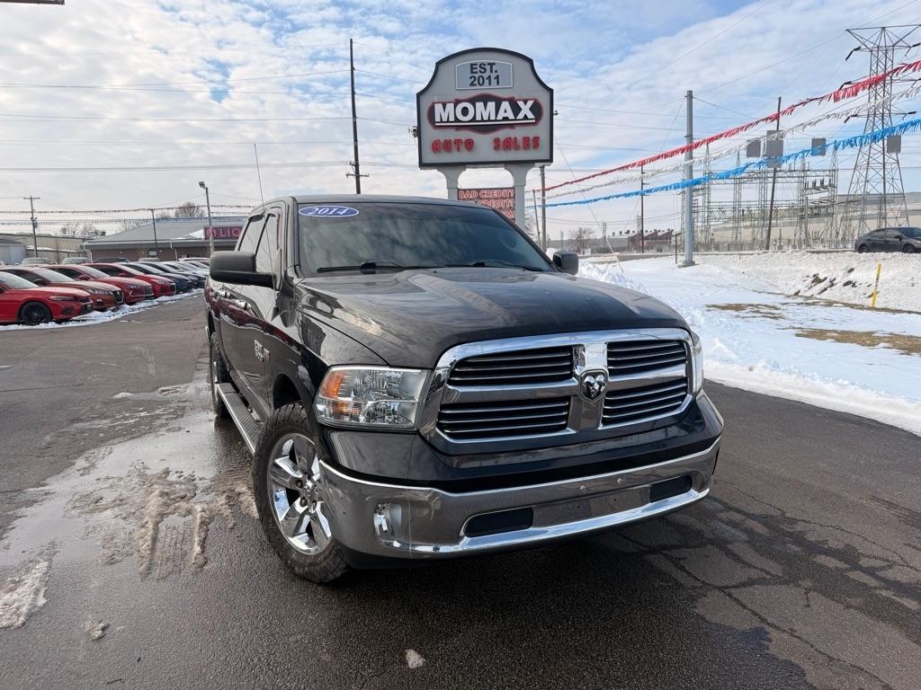 RAM 1500 SLT Crew Cab SWB 4WD 2014