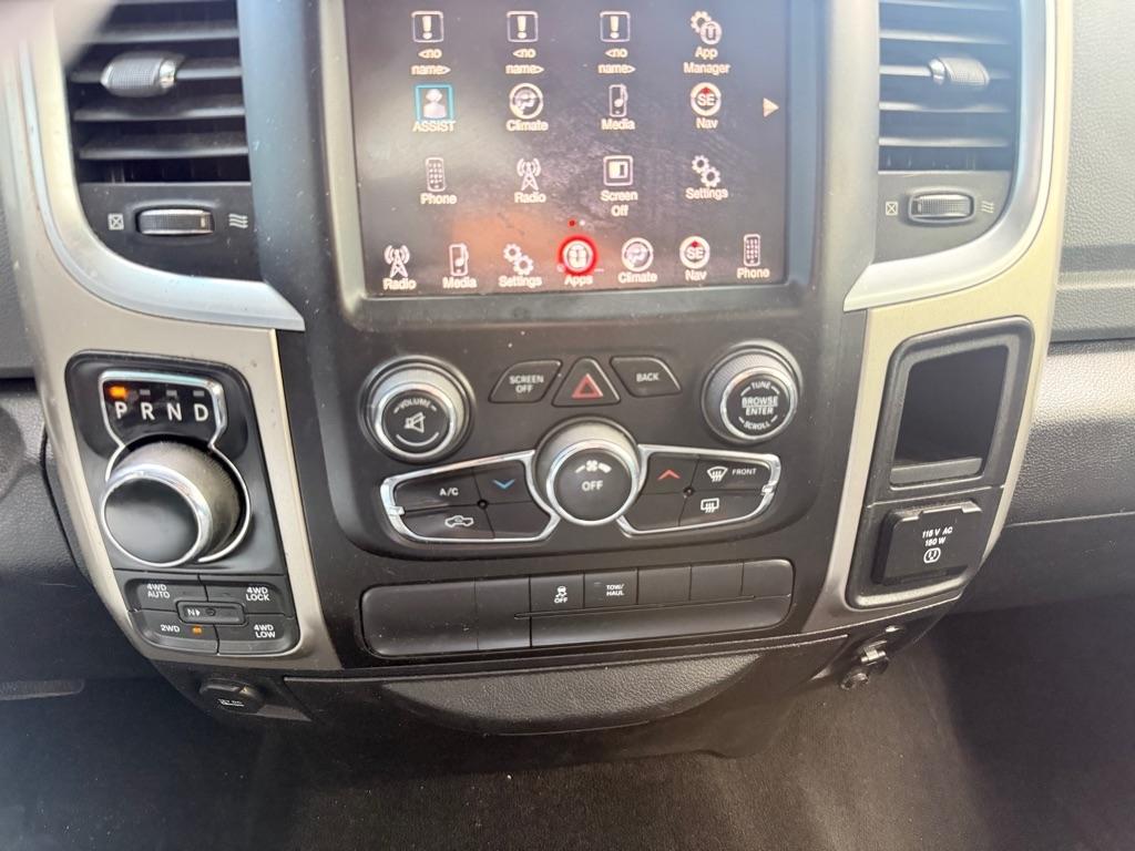 RAM 1500 SLT Crew Cab SWB 4WD 2014