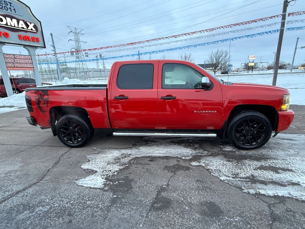 Chevrolet Silverado 1500 LTZ Crew Cab 4WD 2011