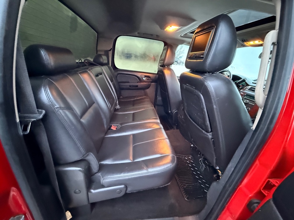 Chevrolet Silverado 1500 LTZ Crew Cab 4WD 2011