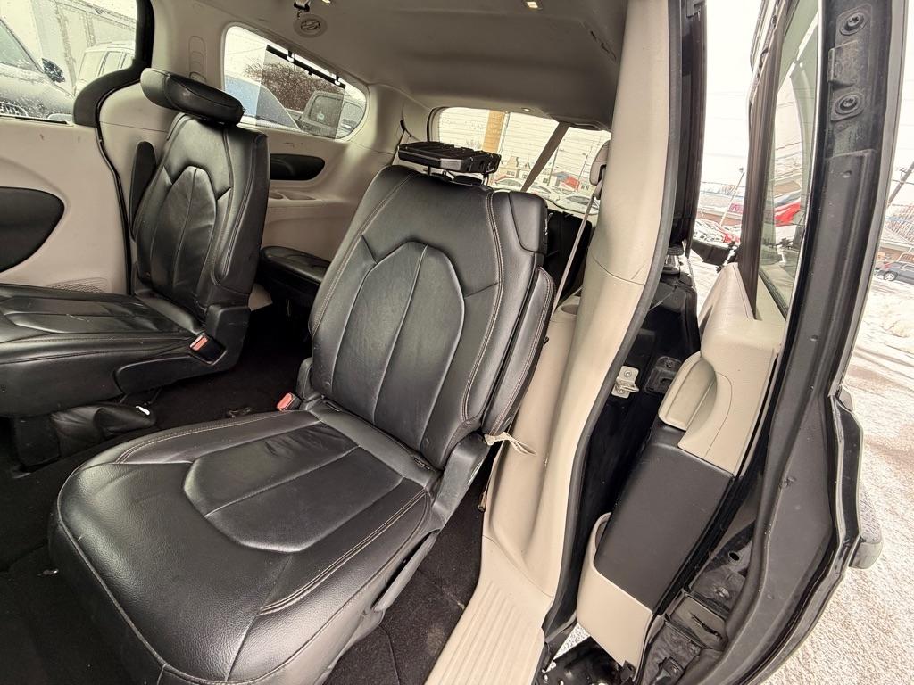 Chrysler Pacifica Touring-L 2017