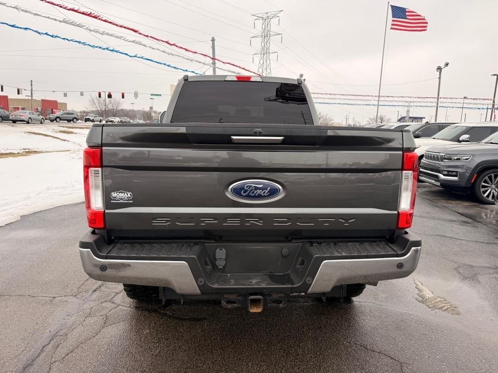 Ford F-250 SD XLT Crew Cab 4WD 2018