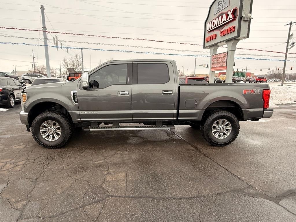 Ford F-250 SD XLT Crew Cab 4WD 2018