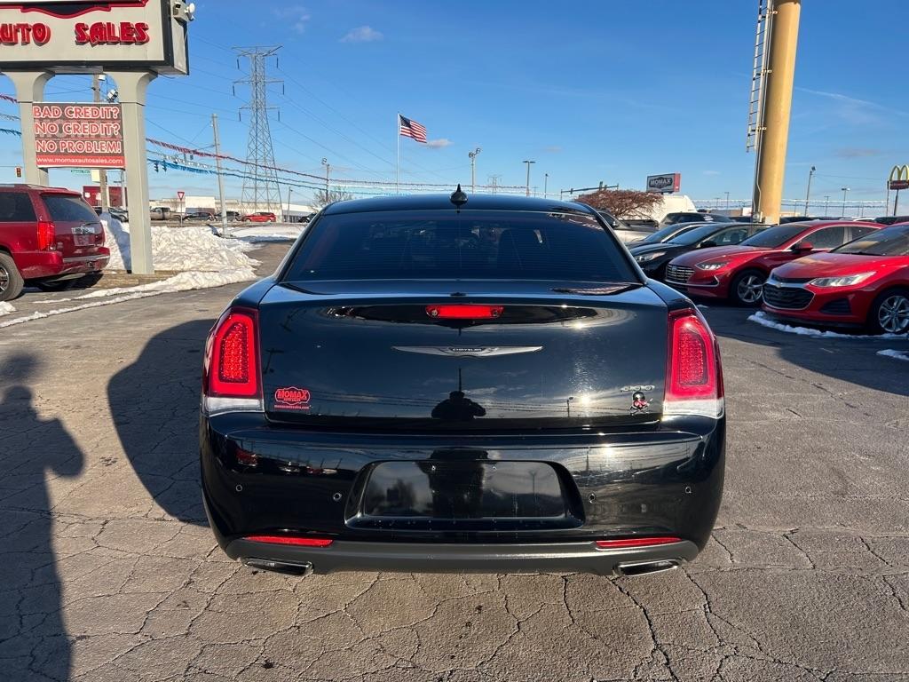 Chrysler 300 Touring L 2023