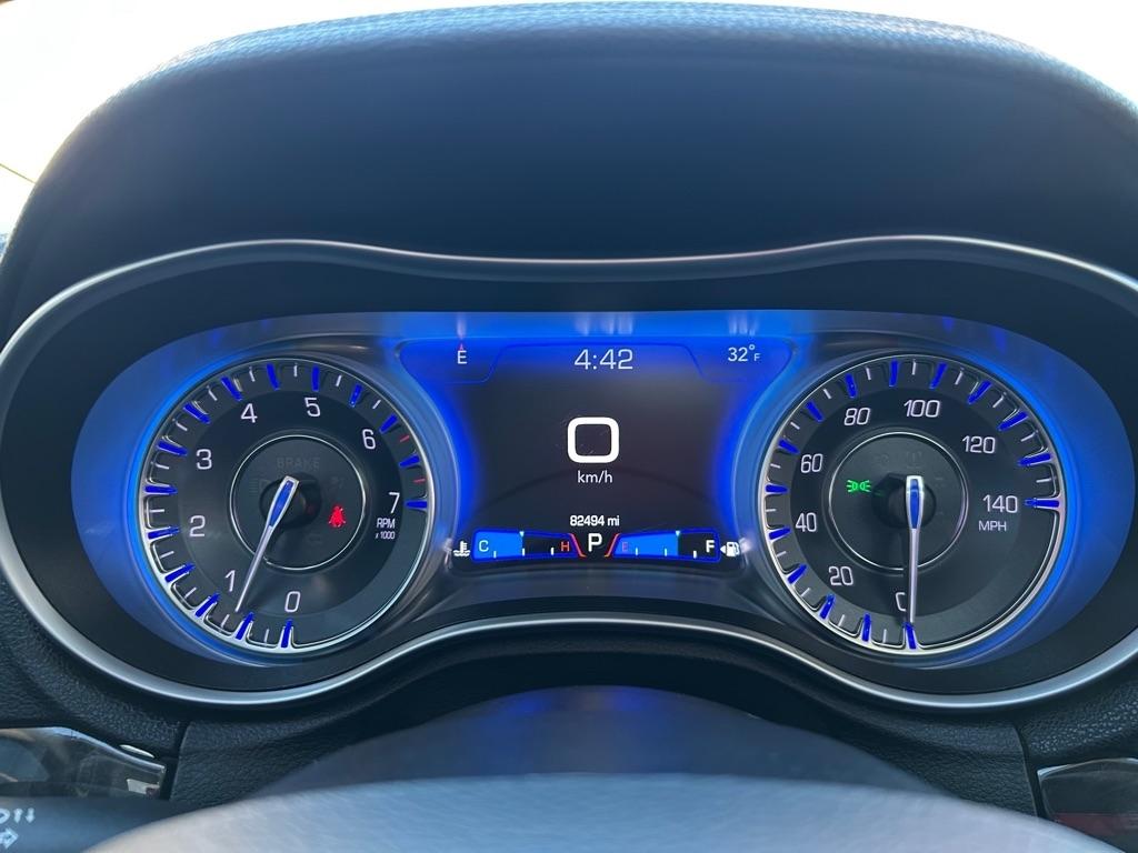 Chrysler 300 Touring L 2023