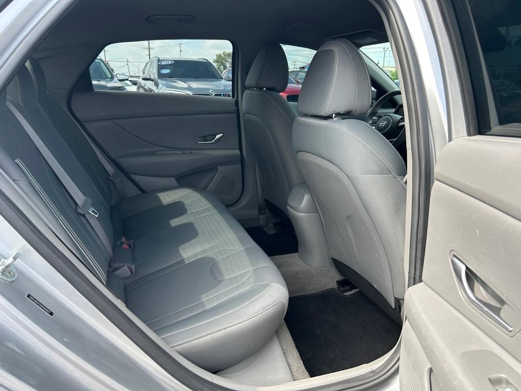 Hyundai Elantra SEL 2021