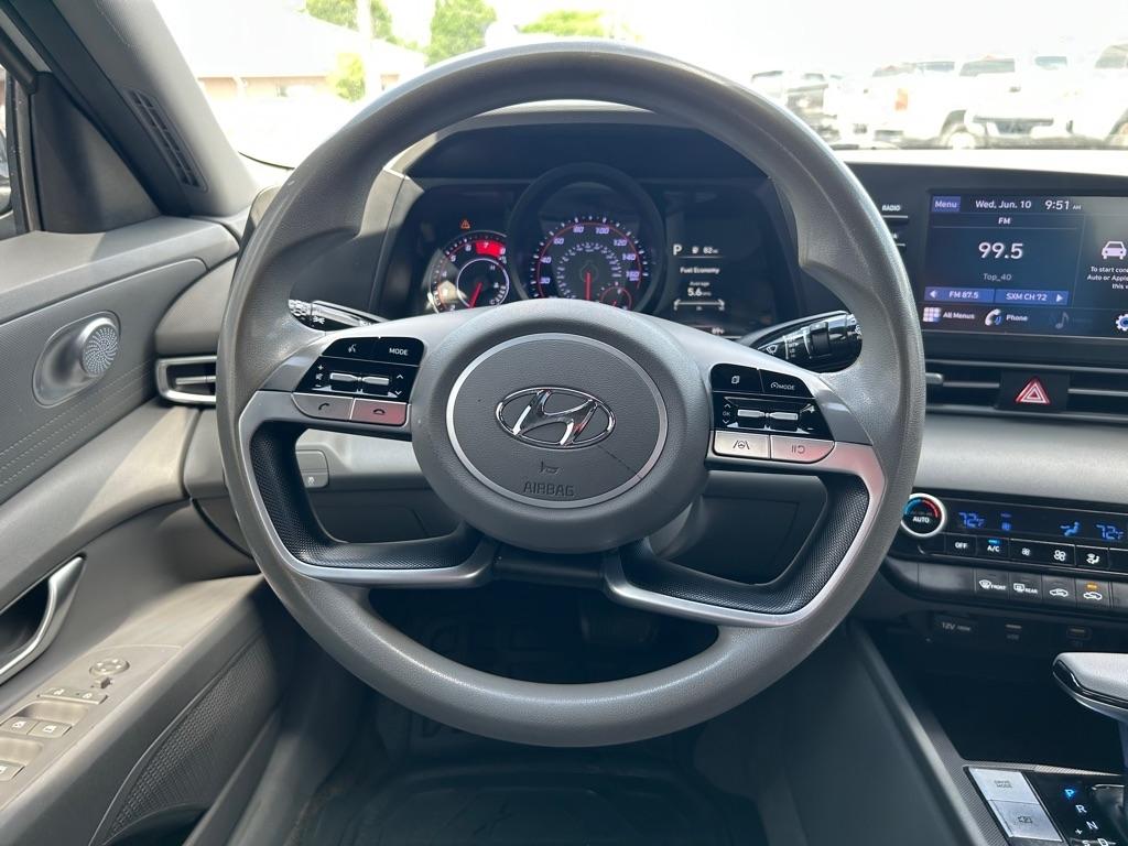 Hyundai Elantra SEL 2021