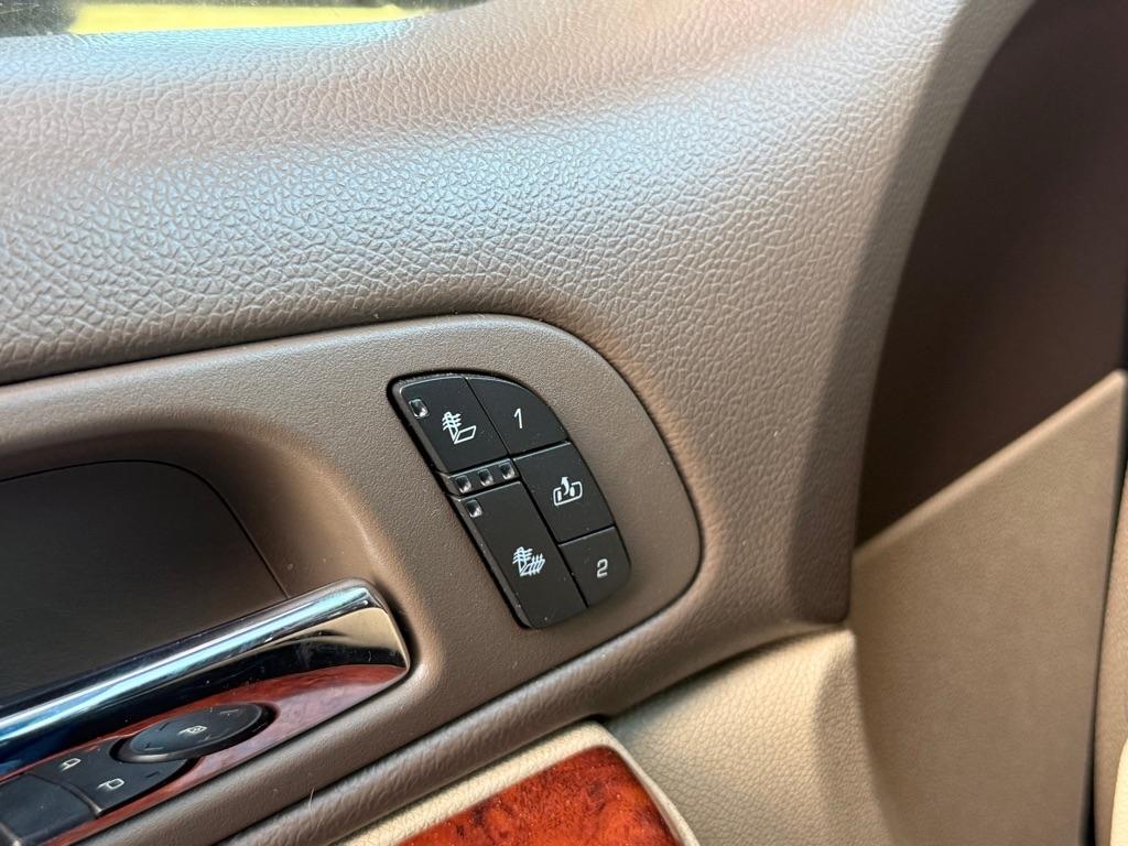 Chevrolet Silverado 2500HD LTZ Crew Cab 4WD 2011