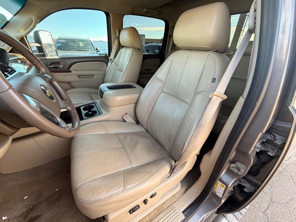 Chevrolet Silverado 2500HD LTZ Crew Cab 4WD 2011