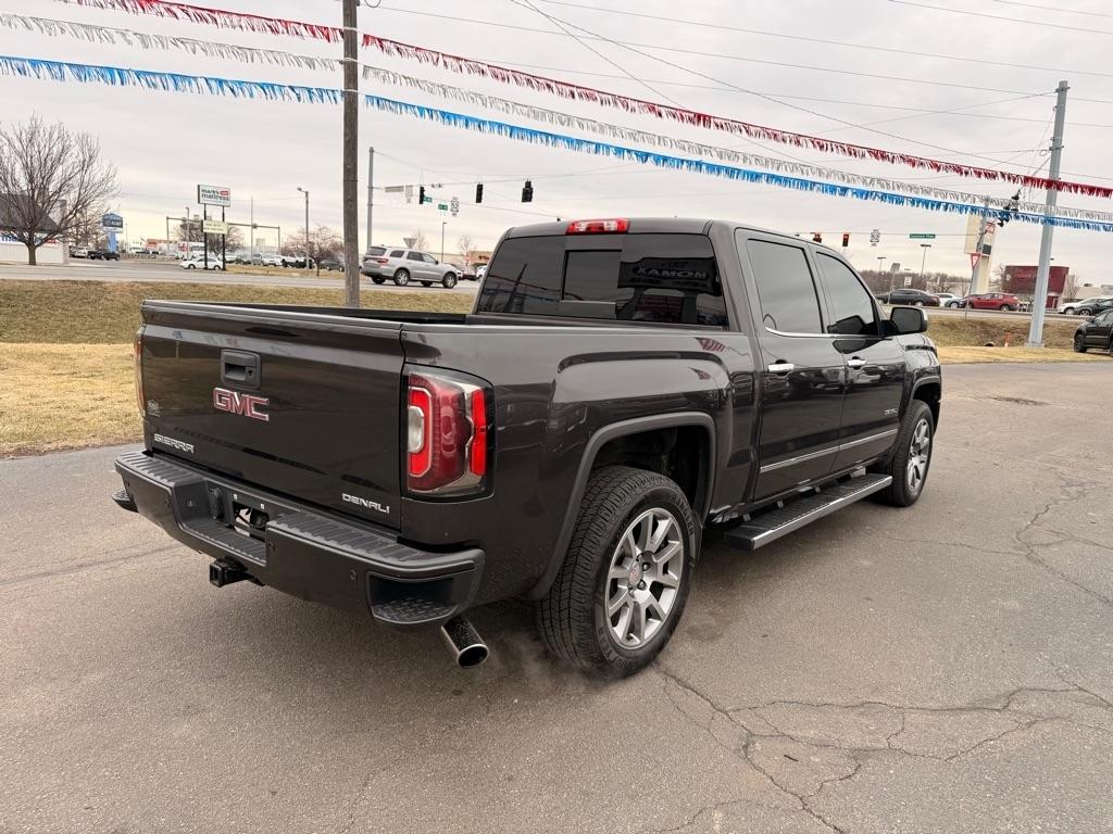 GMC Sierra 1500 Denali Crew Cab Long Box 4WD 2016