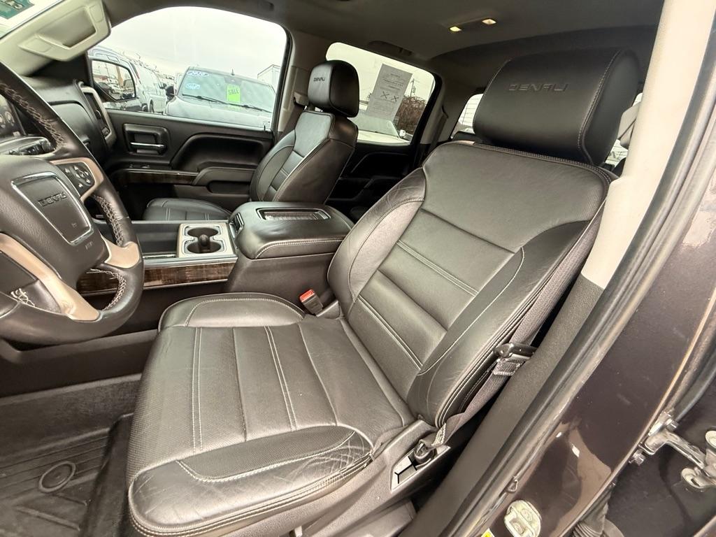 GMC Sierra 1500 Denali Crew Cab Long Box 4WD 2016