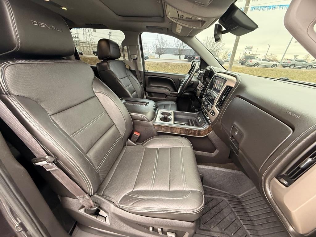 GMC Sierra 1500 Denali Crew Cab Long Box 4WD 2016