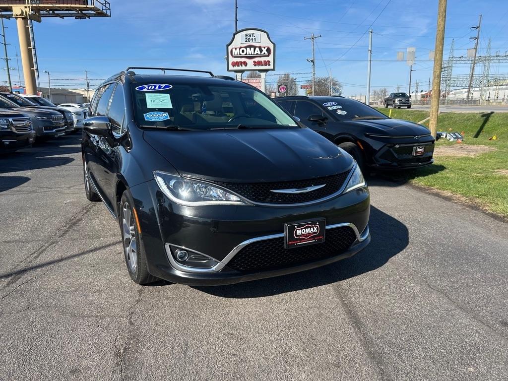 Chrysler Pacifica Limited 2017