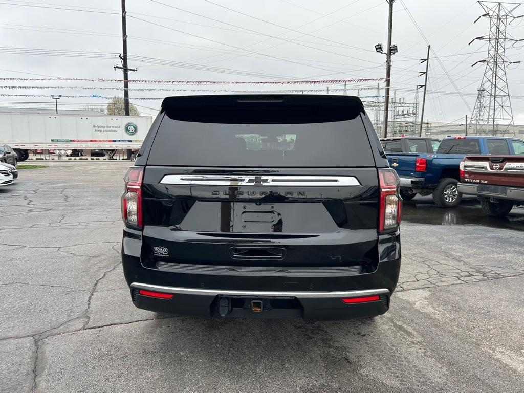 Chevrolet Suburban LT 4WD 2021