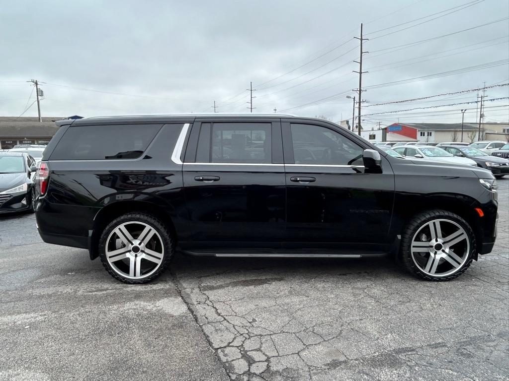 Chevrolet Suburban LT 4WD 2021
