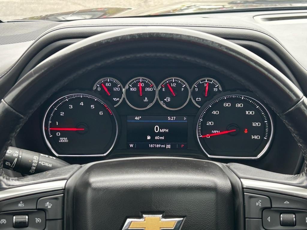 Chevrolet Suburban LT 4WD 2021