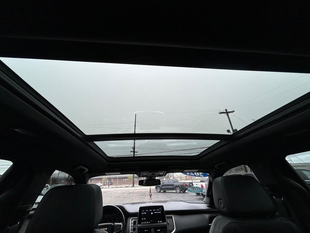 Chevrolet Suburban LT 4WD 2021