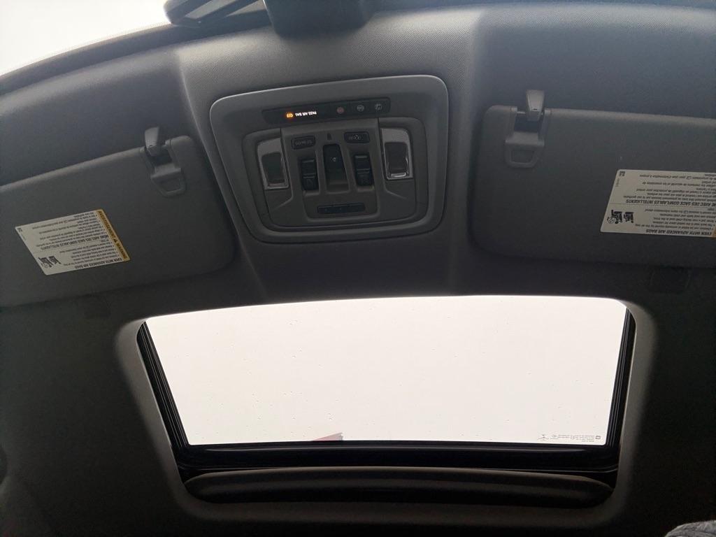 GMC Sierra 1500 SLT Crew Cab Short Box 4WD 2019