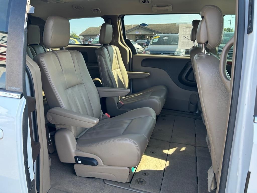 Chrysler Town & Country Touring 2014