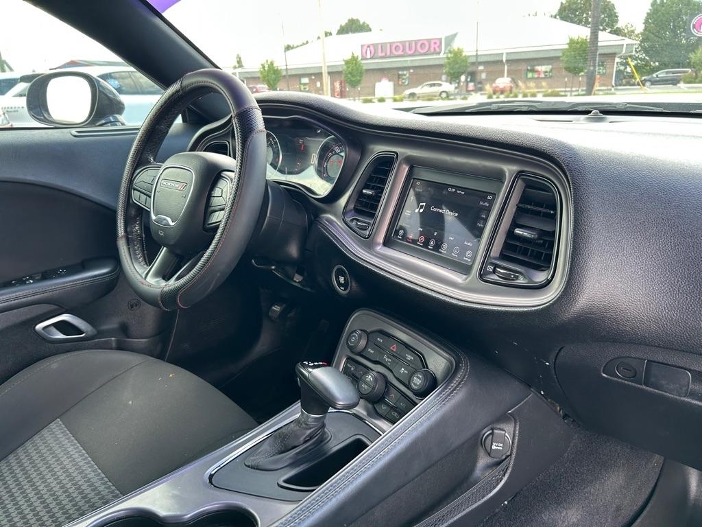 Dodge Challenger SE 2010