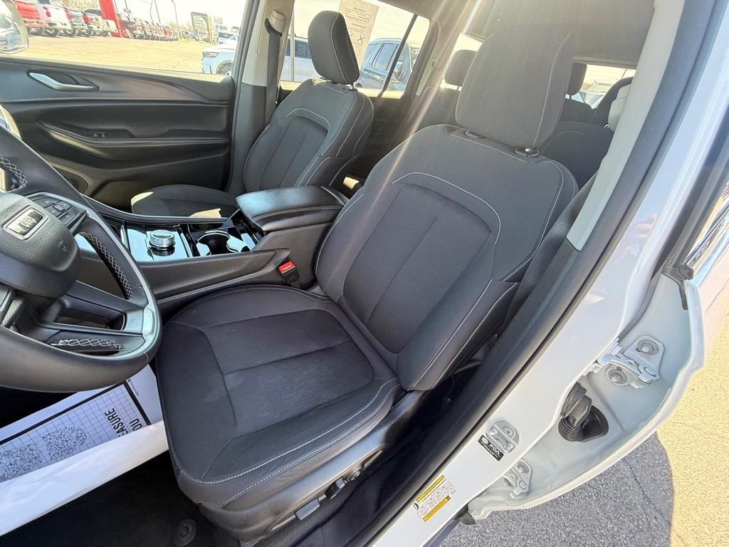 Jeep Grand Cherokee L Laredo 2023