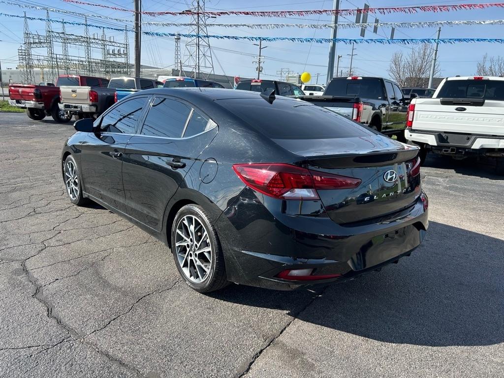 Hyundai Elantra Limited 2020