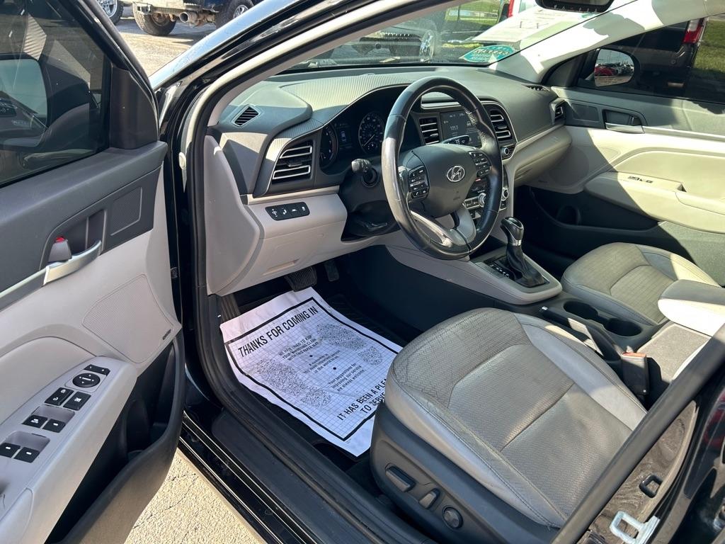 Hyundai Elantra Limited 2020