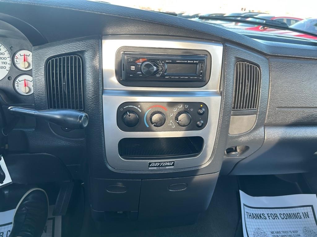 Dodge Ram 1500 ST Quad Cab Long Bed 2WD 2005