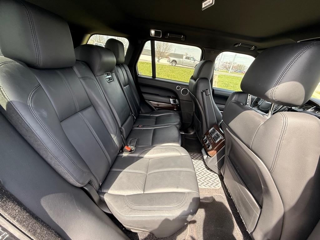 Land Rover Range Rover Base 2017