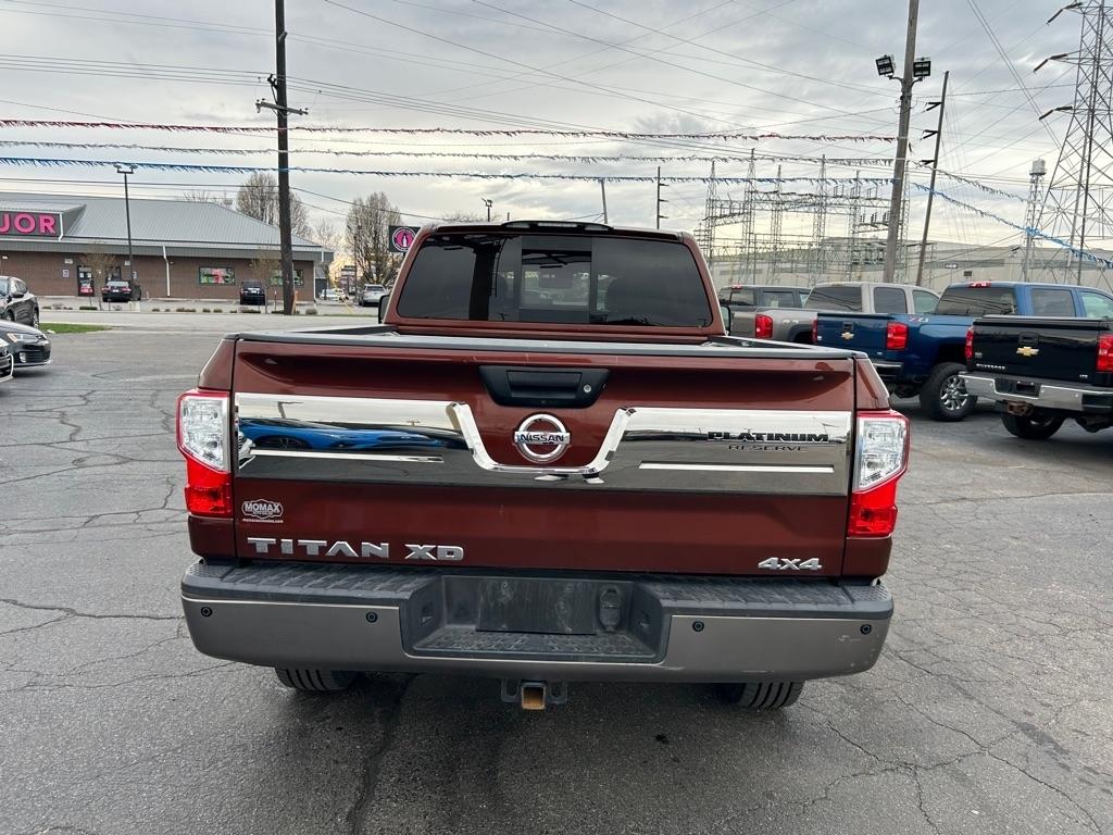 Nissan Titan XD SL 4WD Diesel 2016