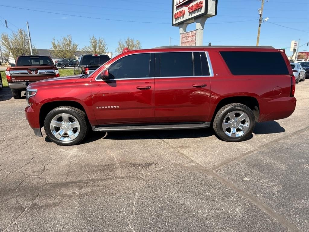 Chevrolet Suburban LT 4WD 2020