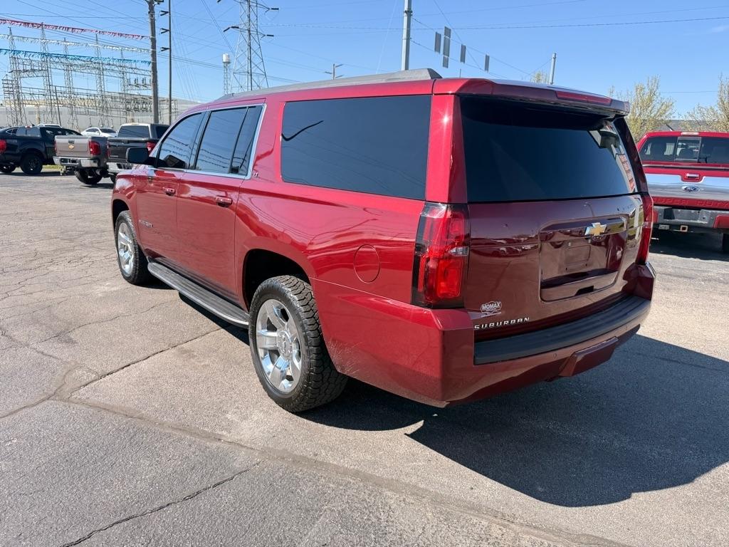Chevrolet Suburban LT 4WD 2020