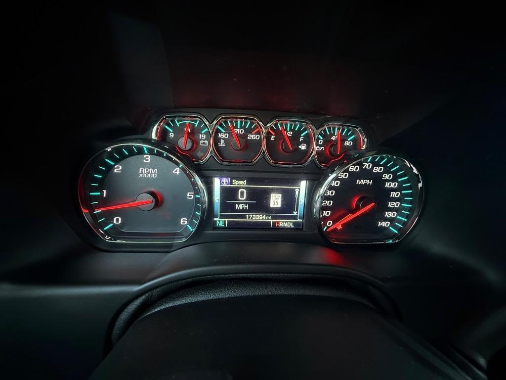 Chevrolet Suburban LT 4WD 2020