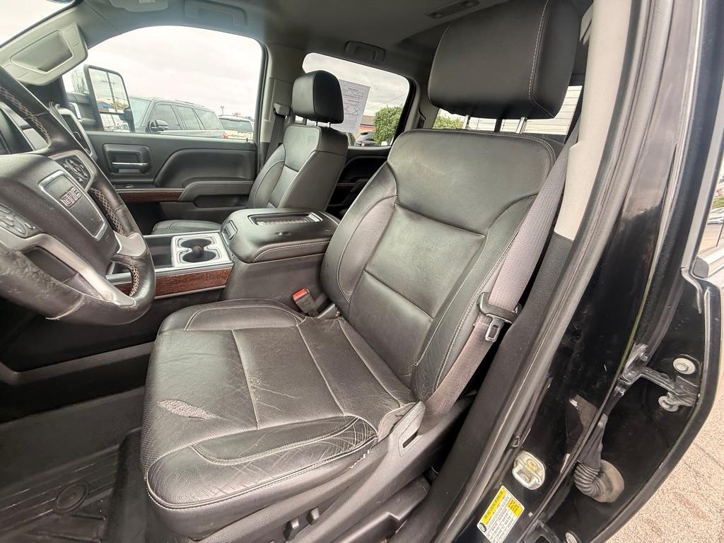 GMC Sierra 2500HD SLT Crew Cab 4WD 2017